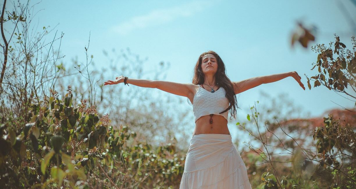 pexels-lucas-pezeta-girl in field wearing summer clothing