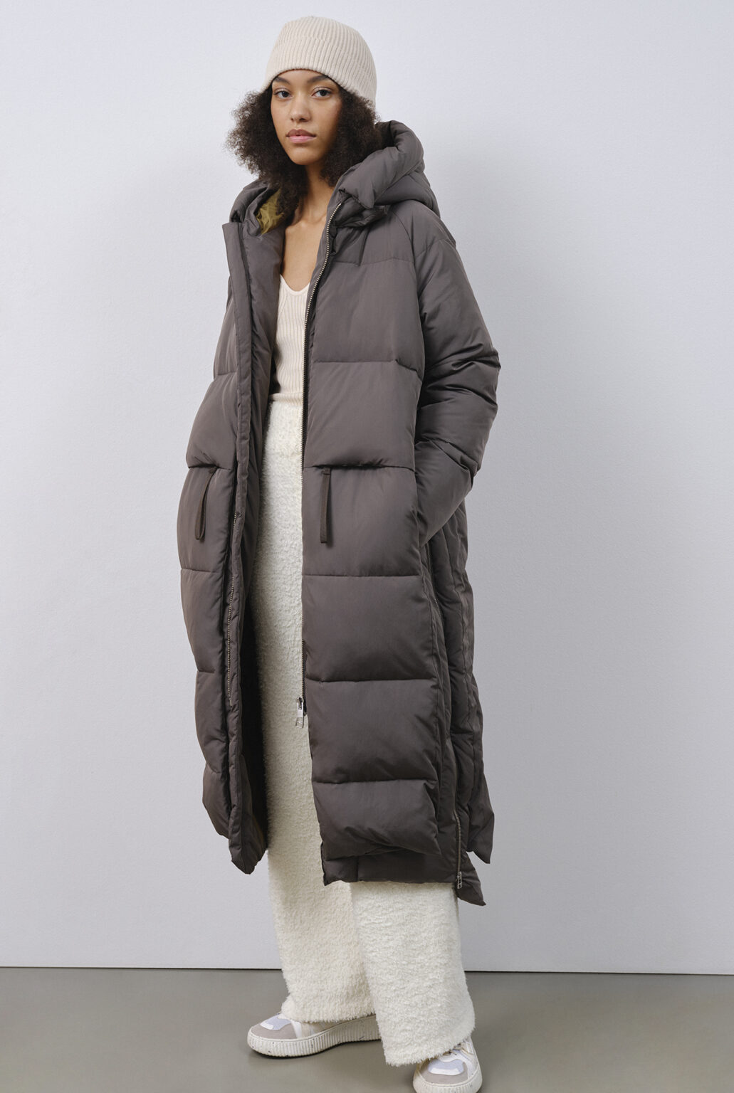 223-EMBASSY-OF-BRICKS-AND-LOGS-LOURDES-PUFFER-COAT-BLACK-OLIVE-022-1031x1536