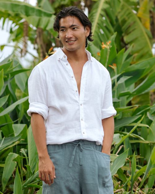 Model in NEVADA shirt from Magic Linen
